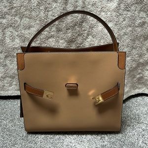 Tory Burch Lee Radziwill Small Double Bag in Tiramisu